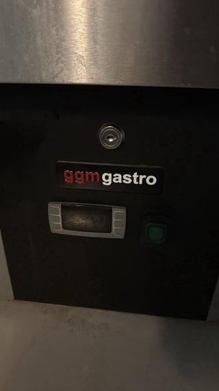 Vitrina expositora hostelería con frigorifico