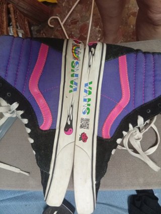 Zapatillas Vans Sk8-Hi Edición Especial, ya descat