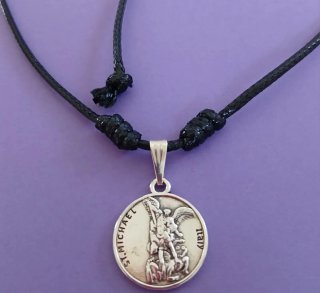 Colgante con medalla San Miguel Arcángel