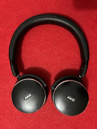 Auriculares Bluetooth AKG N60nc + Funda