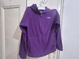 Chaqueta The North Face Morada