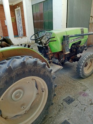 Tractor Agrícola DX 3.500V Verde