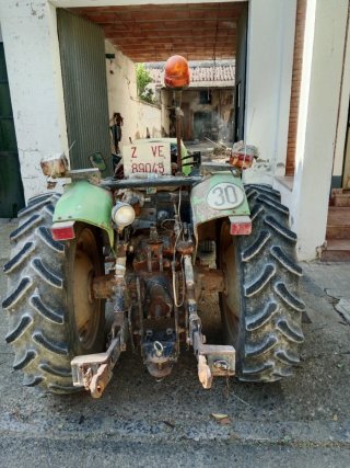 Tractor Agrícola DX 3.500V Verde