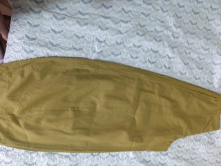 Pantalón mujer olgado verde oliva