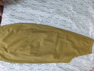 Pantalón mujer olgado verde oliva