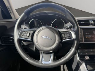Jaguar XE 2.0D I4 132kW(180CV) RWD AT R-Dynamic SE