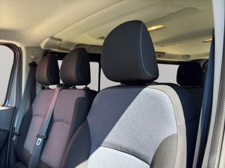 Opel Vivaro L1 9 PLAZAS