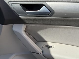 Volkswagen Touran Advance 1.4 TSI 110kW (150CV)