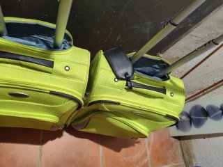 2 Maletas de tela verde pistacho