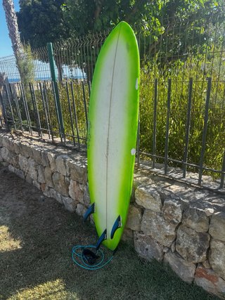 Tabla de surf + accesorios