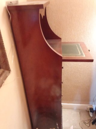 Mueble secreto caoba con bandeja y cajones