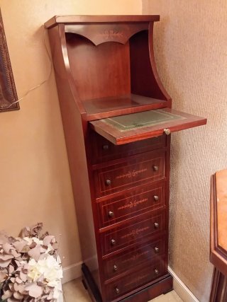 Mueble secreto caoba con bandeja y cajones