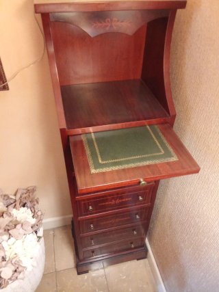 Mueble secreto caoba con bandeja y cajones