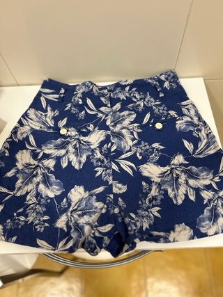 Pantalón corto estampado floral