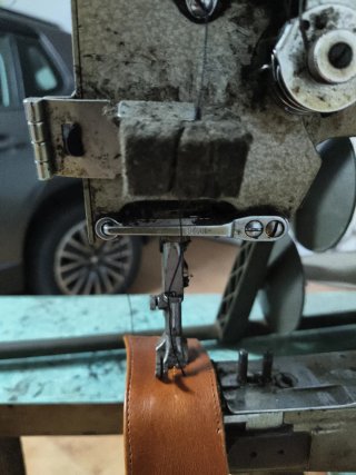 Máquina de coser industrial PFAFF