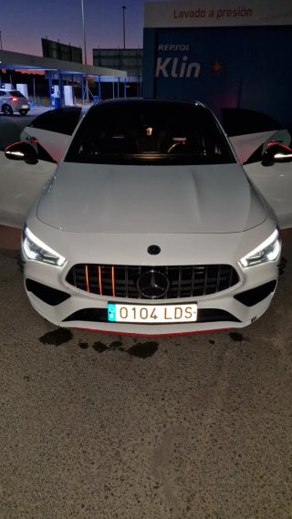 Mercedes Benz CLA 200 AMG por dentro y fuera. 2020