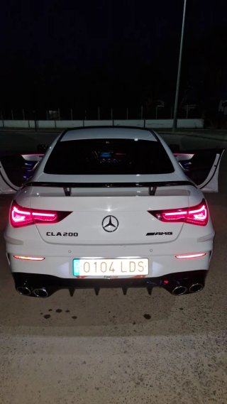 Mercedes Benz CLA 200 AMG por dentro y fuera. 2020
