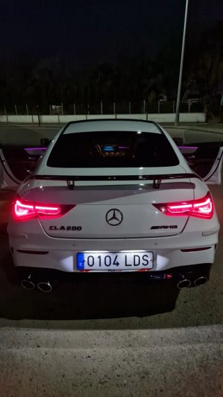 Mercedes Benz CLA 200 AMG por dentro y fuera. 2020