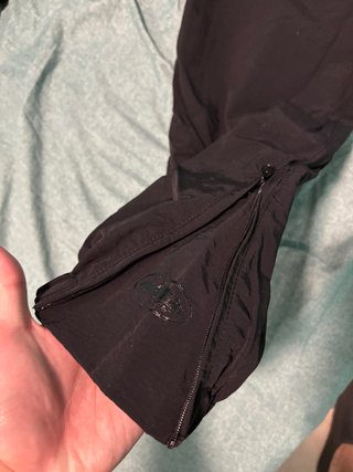 Pantalon Cortavientos Corteiz Negro