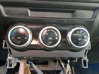 MANDO CALEFACCION / AIRE ACONDICIONADO Mazda CX-3 (DK)(04.2015->)
