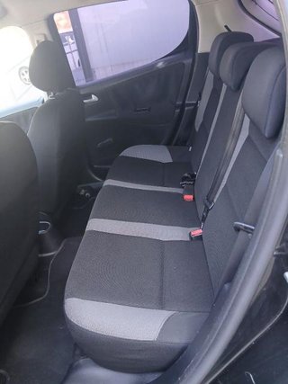 PEUGEOT 207 5p Confort 1.4 HDi 70