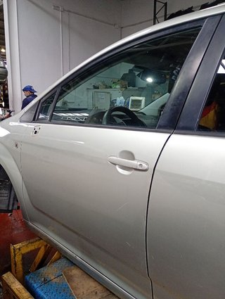 PUERTA DELANTERA IZQUIERDA Toyota Corolla Verso (R1)(2004->)