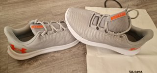 ZAPATILLAS UNDER ARMOUR NUEVAS SIN ESTRENAR