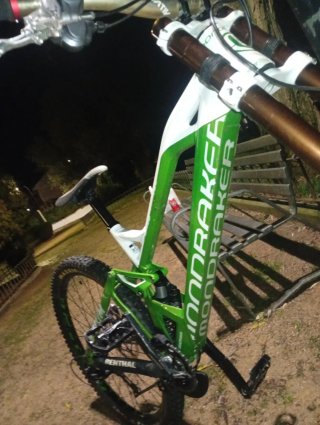 Bicicleta da discesa Mondraker Summum 27.5