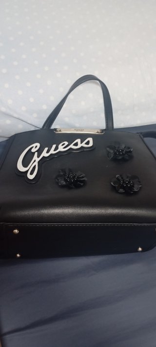 Bolso Guess Negro con Adornos Florales