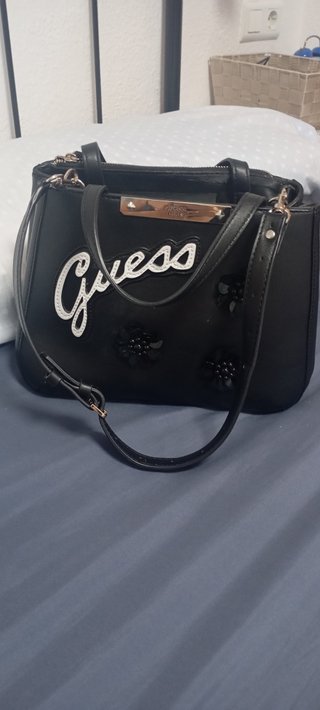 Bolso Guess Negro con Adornos Florales
