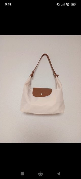 Bolso de mano beige y marrón