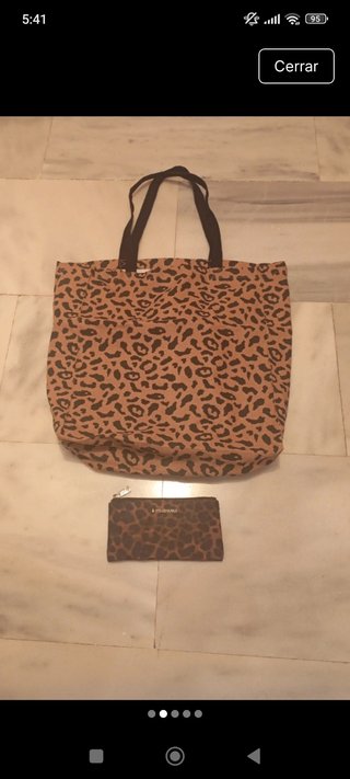 Bolso y cartera estampado leopardo