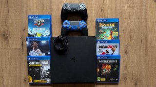 PlayStation 4 Slim 500GB Nera