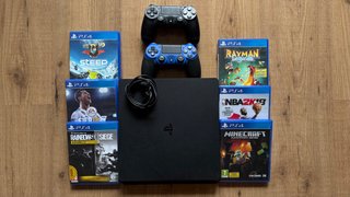 PlayStation 4 Slim 500GB Nera