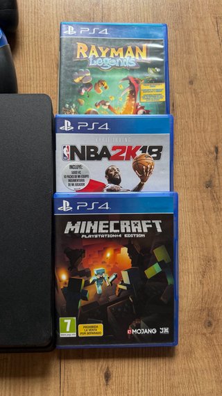 PlayStation 4 Slim 500GB Nera