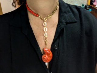 Lote Collares Oro y Rojo