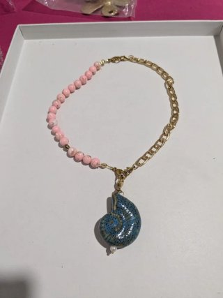Lote Collares Oro y Rojo