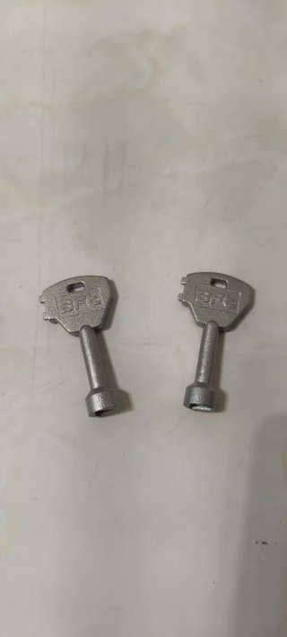 Llaves BFT para puertas de garaje