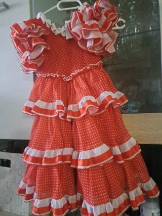 Vestido de niña rojo con lunares