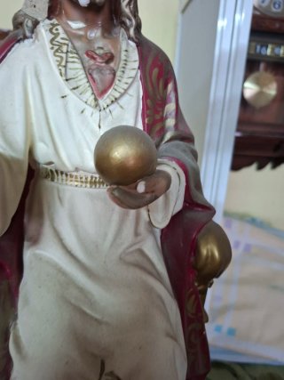 Cristo Sagrado Corazón para restaurar