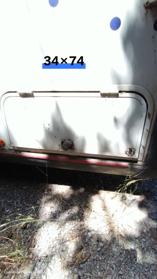 Puerta servicio autocaravana/caravana Camper