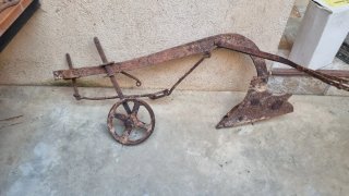 Arado antiguo de vertedera