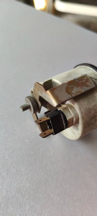 Manómetro + Sensor presión aceite