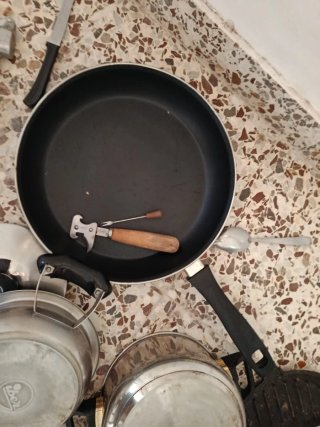 Lote de cocina: sartén, ollas...