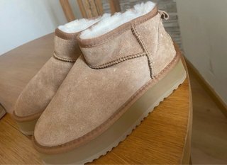 Botas UGG Talla 40 Beige