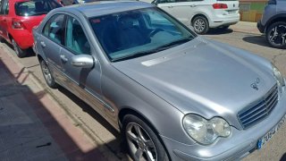 Mercedes-Benz Clase C 2005