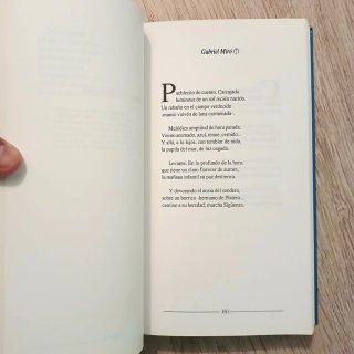 Lote 2 libros del poeta JUAN ALCAIDE