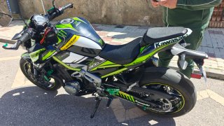 Kawasaki Z900 2017 Negra y Verde