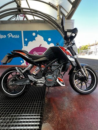 KTM Duke 125 ABS 2014 Negra/Naranja/Blanca