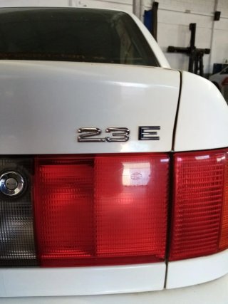 Audi 100 2.3